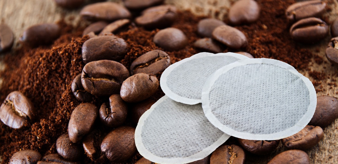AromaKaffee Angebote Store -AromaKaffee Angebote Store adobestock 70265374kaffeepads 1440x700 crop 47 41
